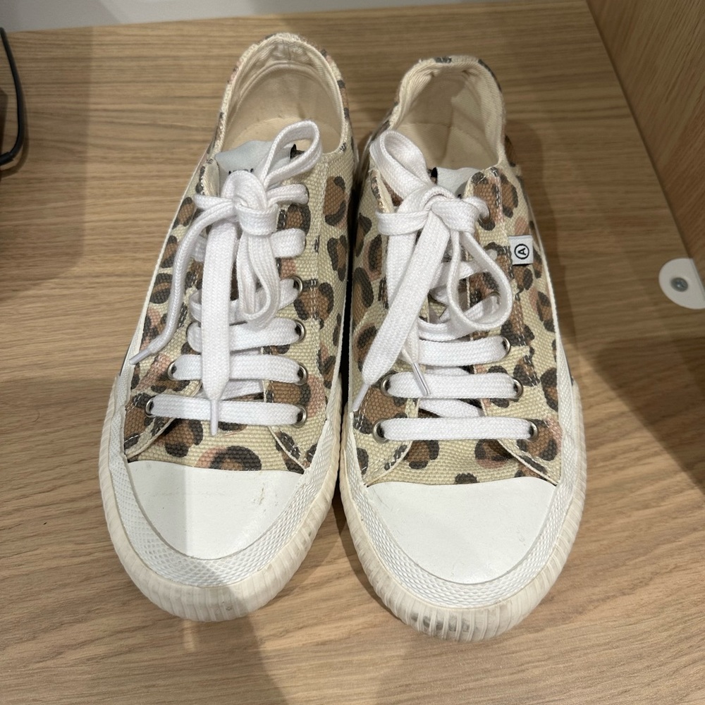 Alex Arigato sneakers